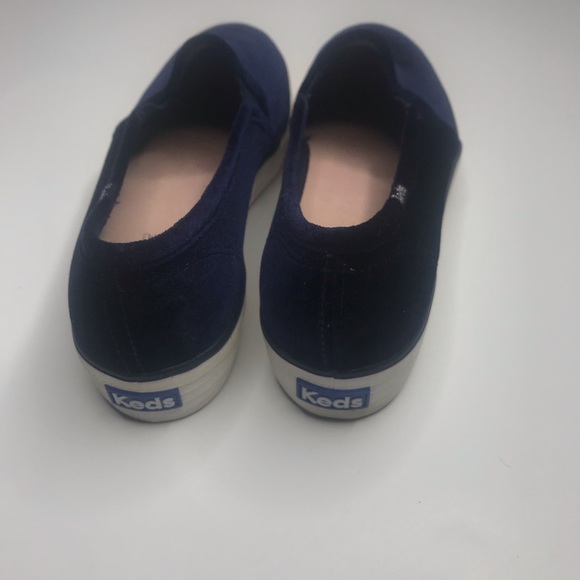 Keds Women’s Blue Velvet Double Decker Slip on Sneaker - Picture 4 of 8